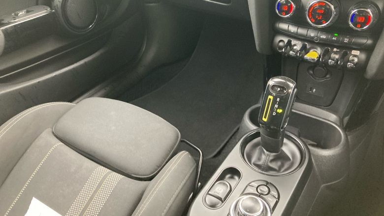 MINI Hatchback 135kW Cooper S Level 1 33kWh 3dr Auto Electric Hatchback